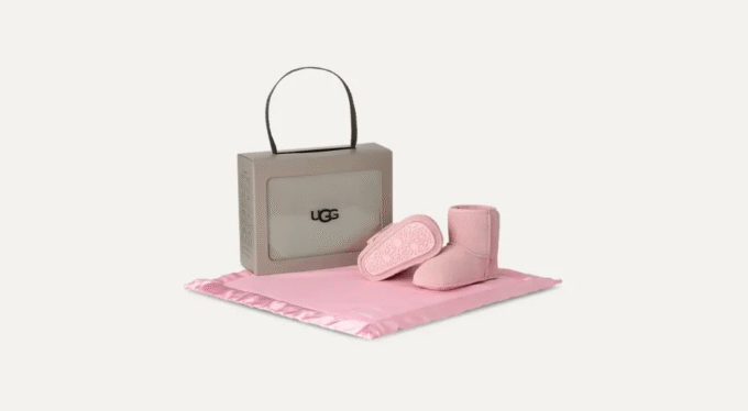 Baby Classic und Kuscheltier Baby Classic und Kuscheltier