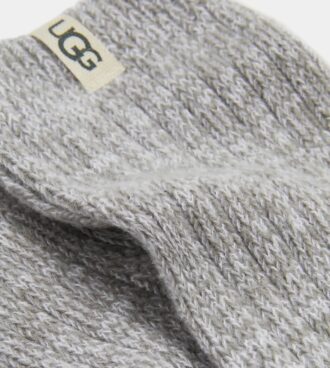 Gerippte, locker sitzende Socken
