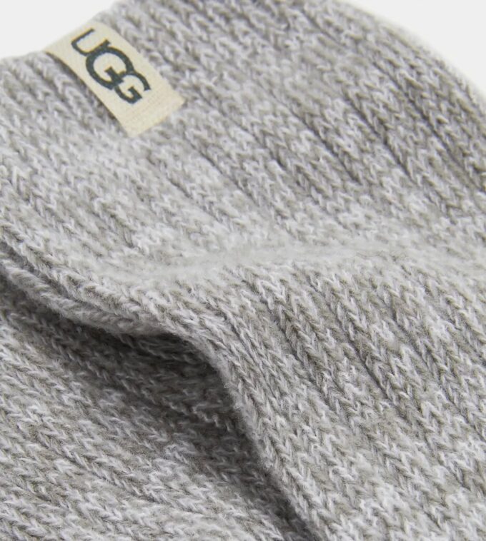 Gerippte, locker sitzende Socken Gerippte, locker sitzende Socken