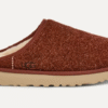 Klassisches Slip-On-Wildleder aus zotteligem Material Klassisches Slip-On-Wildleder aus zotteligem Material
