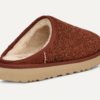 Klassisches Slip-On-Wildleder aus zotteligem Material Klassisches Slip-On-Wildleder aus zotteligem Material