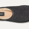 Klassisches Slip-On-Wildleder aus zotteligem Material Klassisches Slip-On-Wildleder aus zotteligem Material