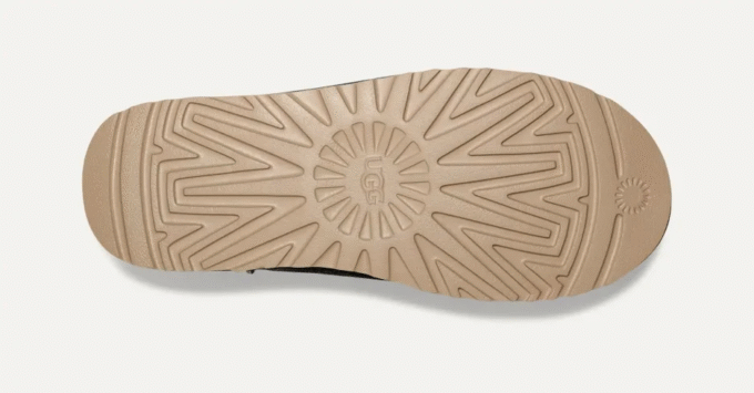 Klassisches Slip-On-Wildleder aus zotteligem Material Klassisches Slip-On-Wildleder aus zotteligem Material