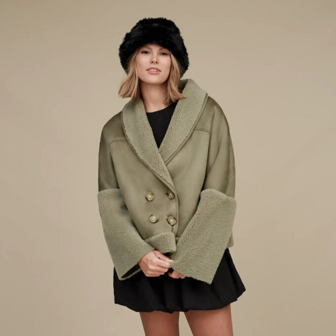 Mindy LuxeFluff Jacke Mindy LuxeFluff Jacke