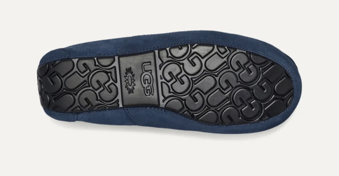 UGG Ascot
