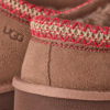 UGG Tasman II